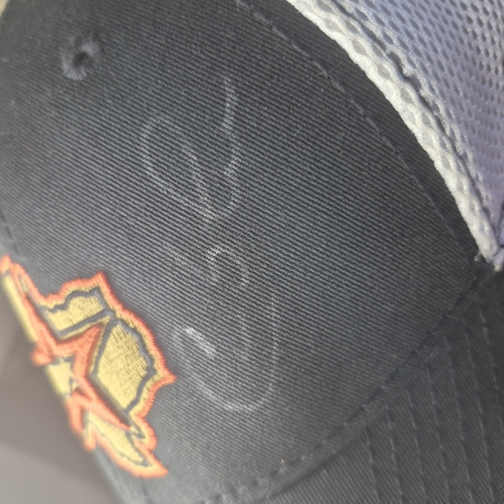 New Era Black and White Houston Astros Cap Signature Players. - Picture 3 of 6